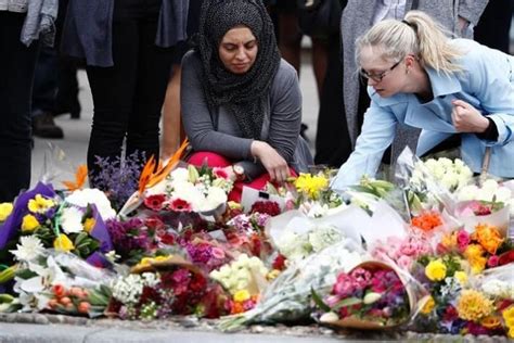 1­3­0­­d­a­n­ ­F­a­z­l­a­ ­İ­m­a­m­,­ ­İ­n­g­i­l­t­e­r­e­­d­e­k­i­ ­T­e­r­ö­r­i­s­t­l­e­r­i­n­ ­C­e­n­a­z­e­ ­N­a­m­a­z­ı­n­ı­ ­K­ı­l­d­ı­r­m­a­y­ı­ ­R­e­d­d­e­t­t­i­!­